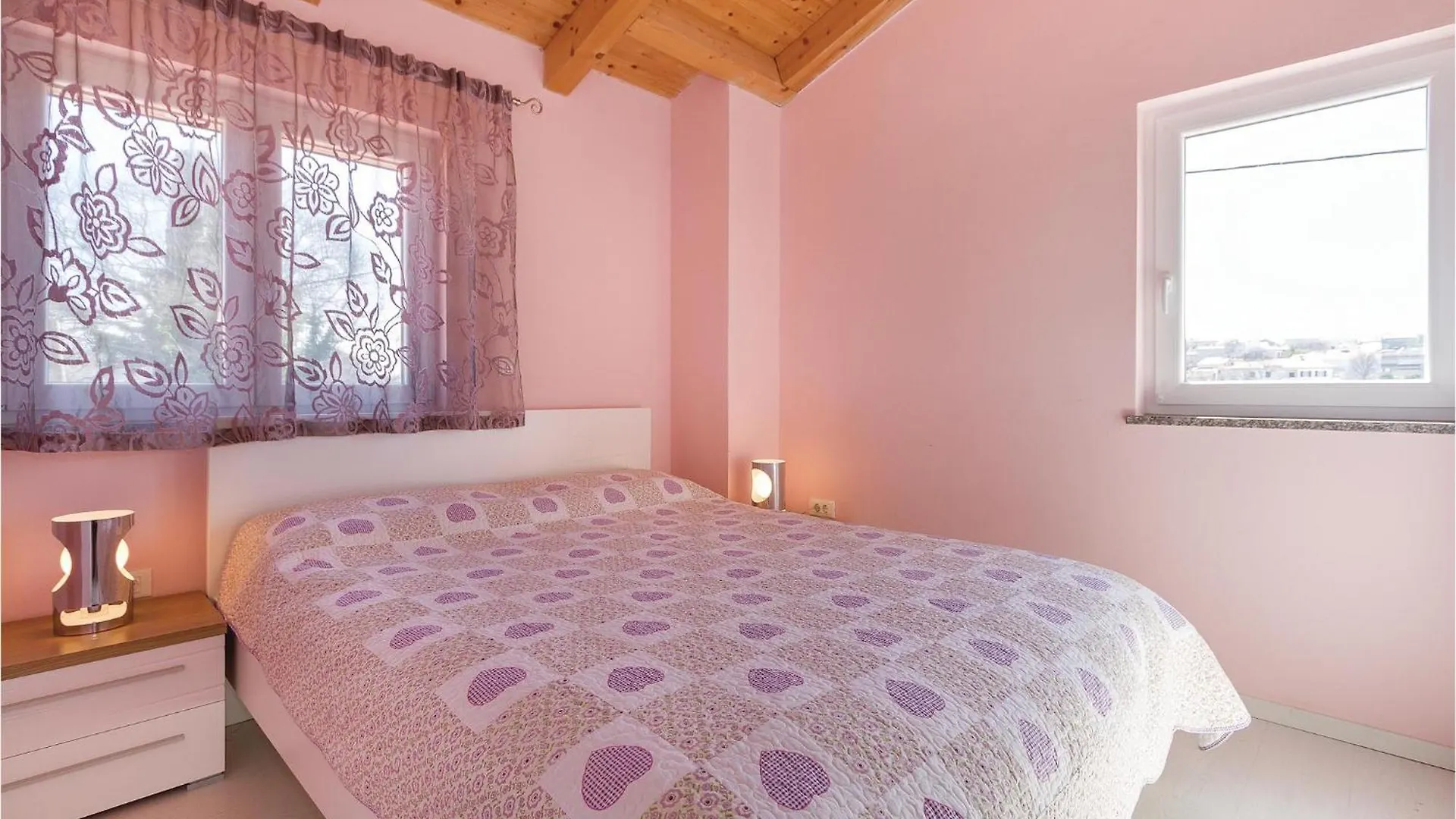 2 Bedroom Cozy Home In 로비니스코 셀로